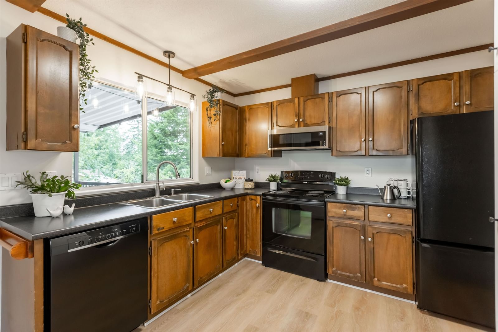 Listing Image 13