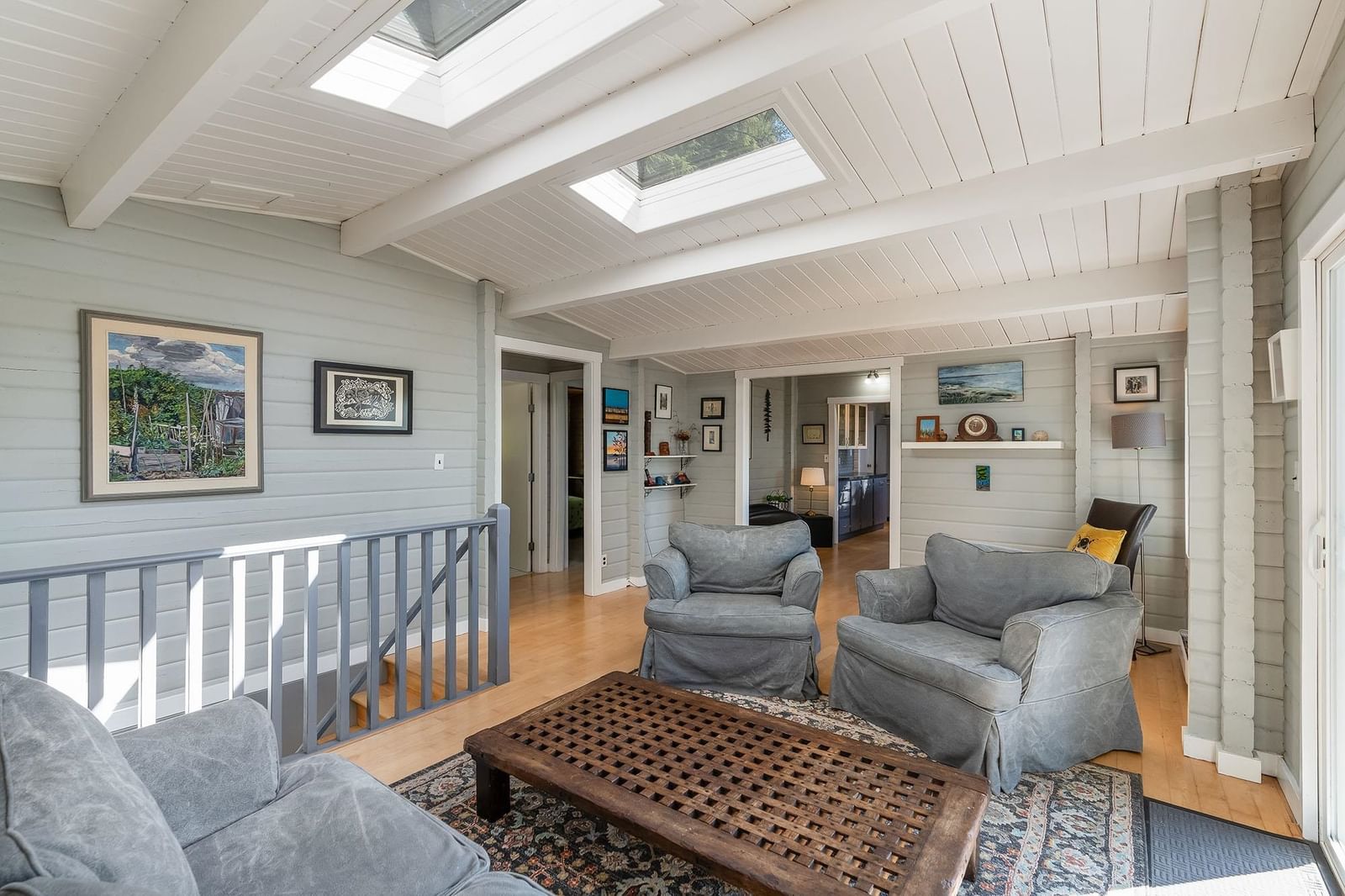 Listing Image 8