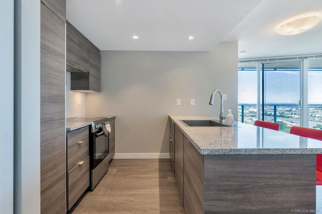 2402 - 488 Marine Drive