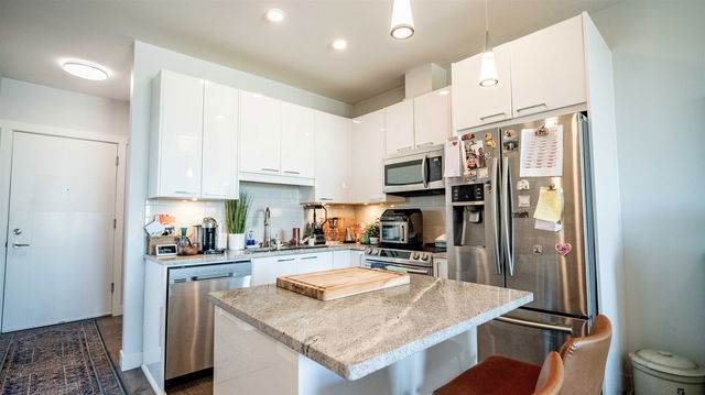 503 - 20696 Eastleigh Crescent