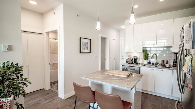 503 - 20696 Eastleigh Crescent