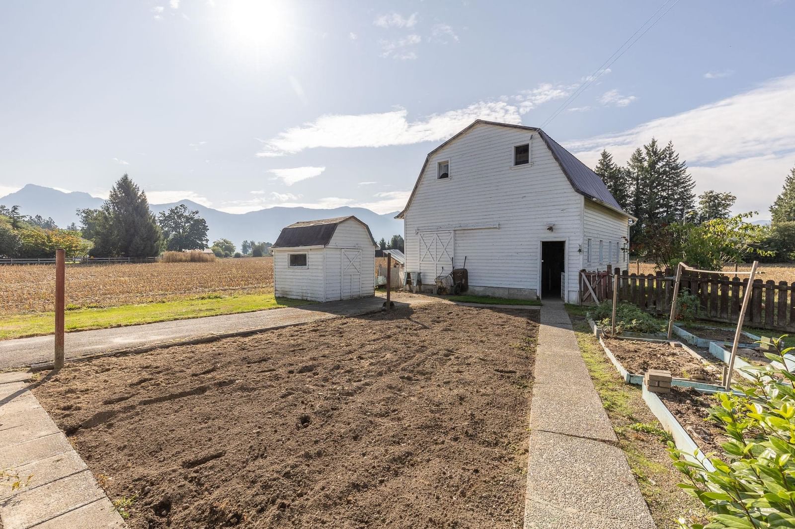 Listing Image 33
