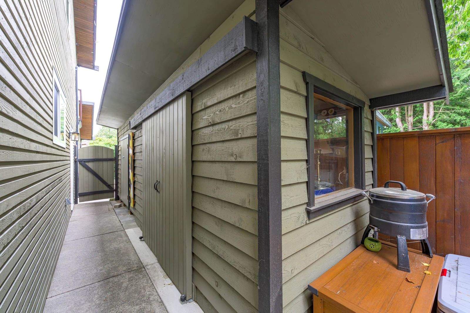 Listing Image 28