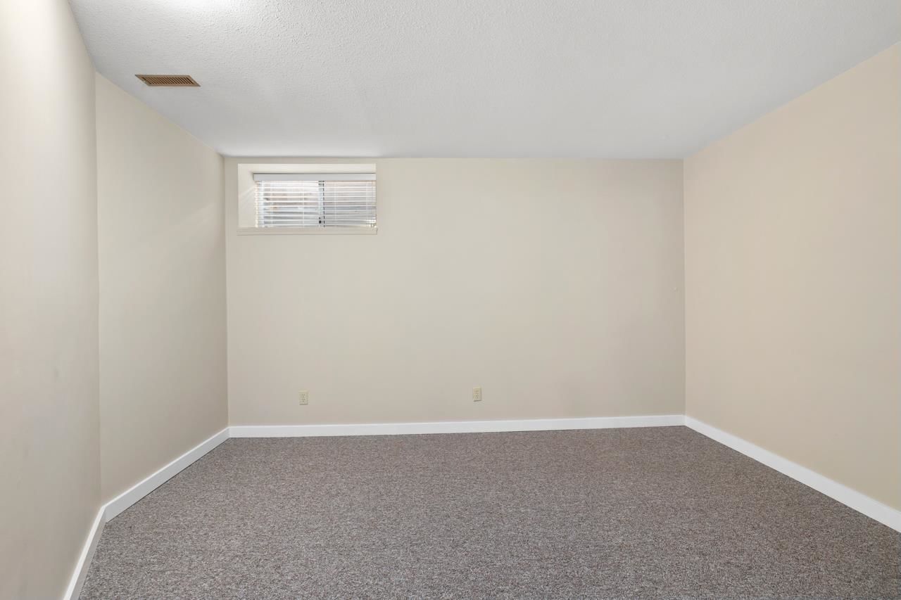 Listing Image 38