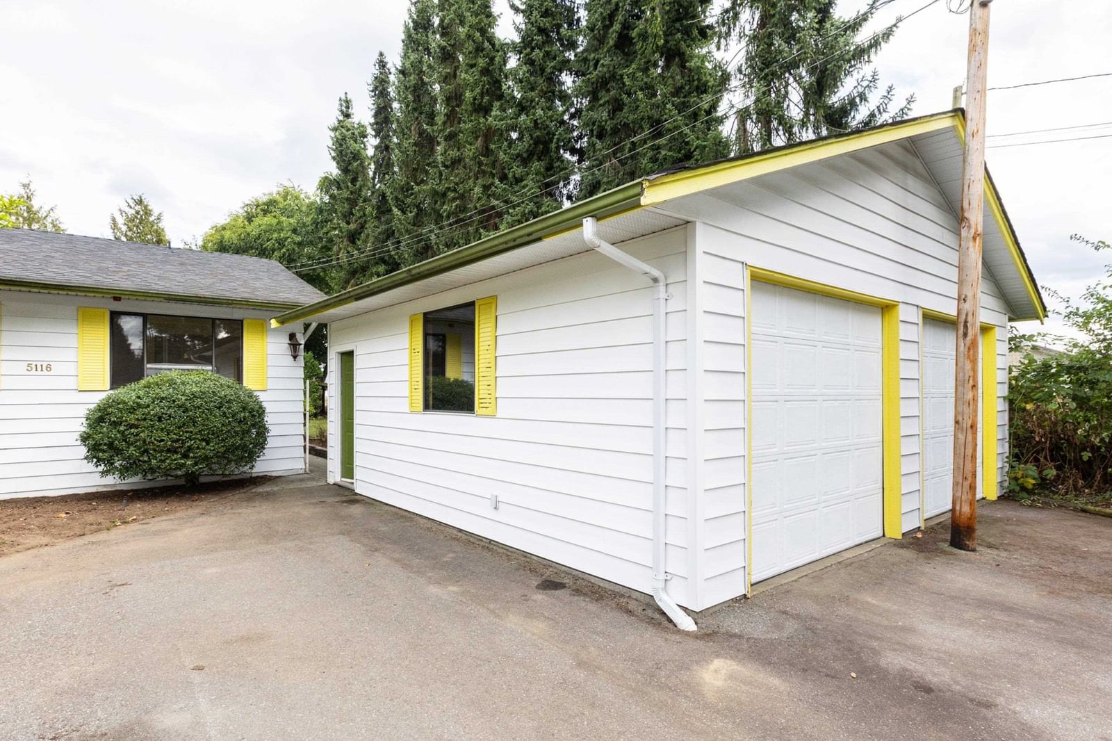 Listing Image 8