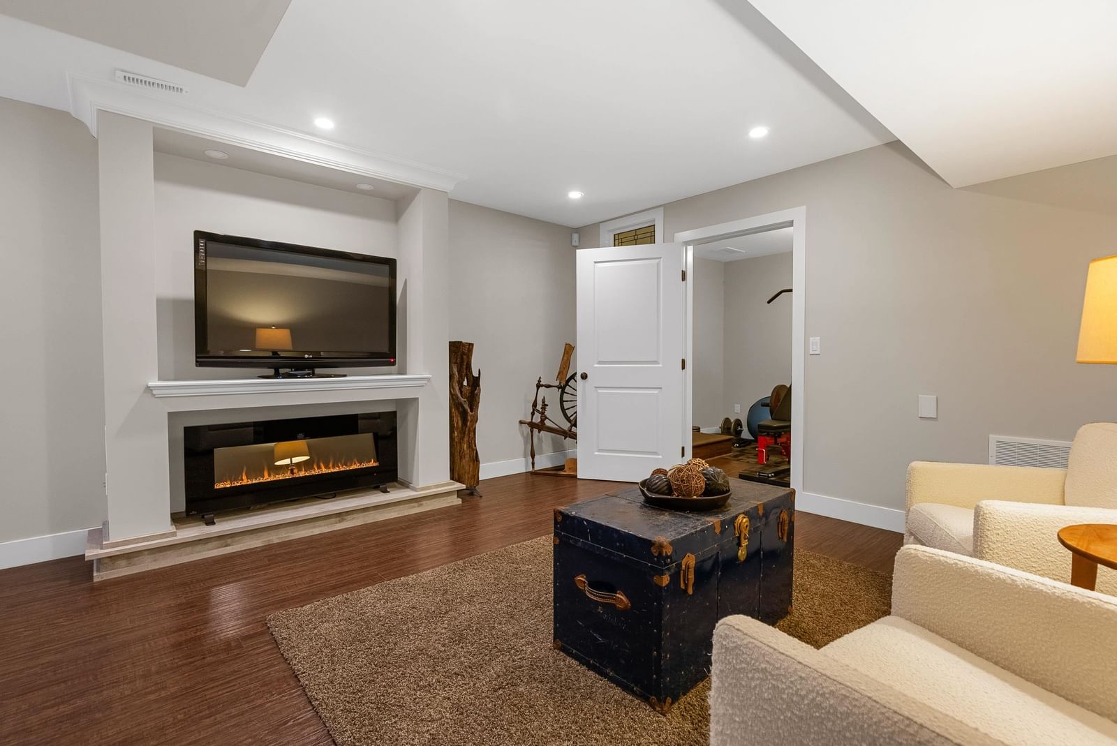 Listing Image 22