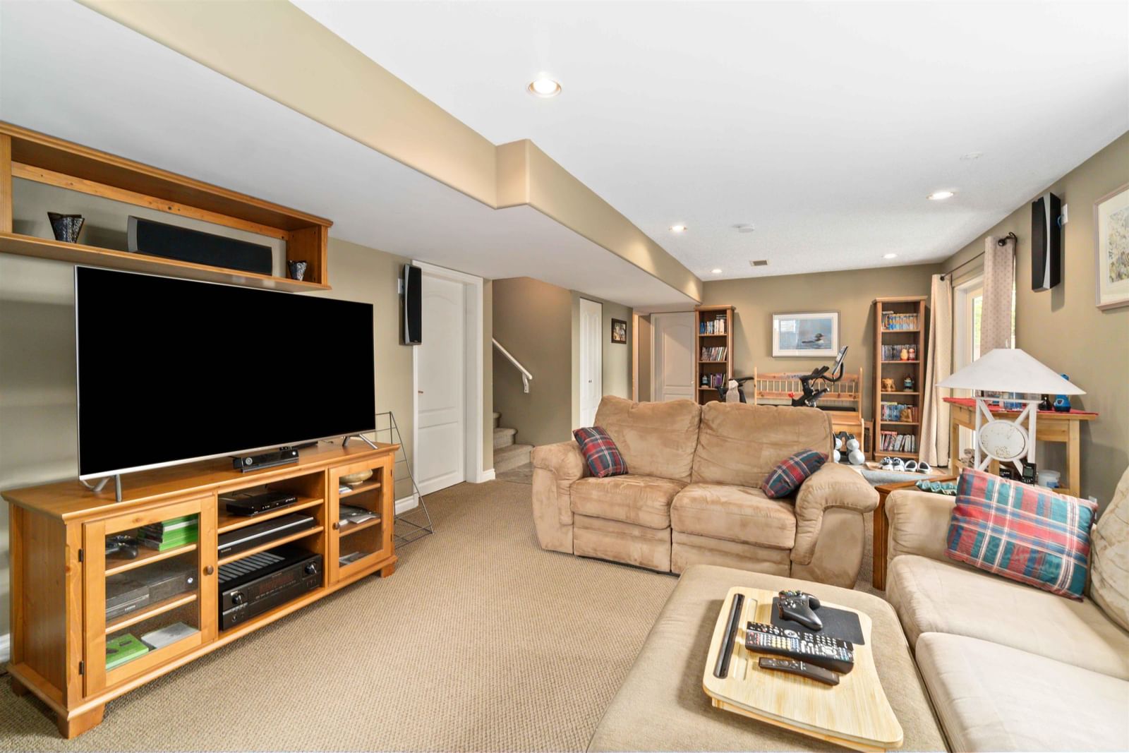 Listing Image 19