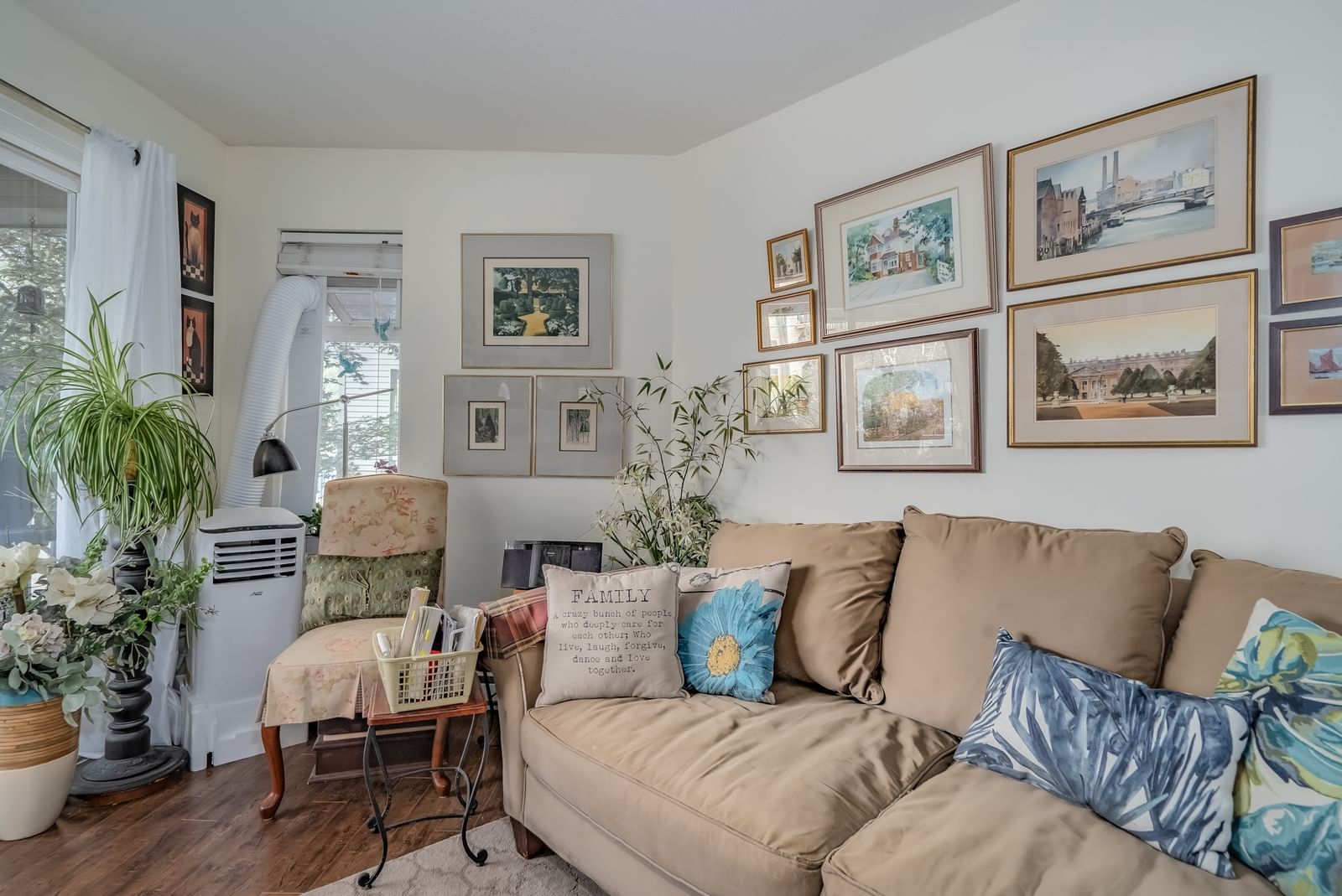Listing Image 13