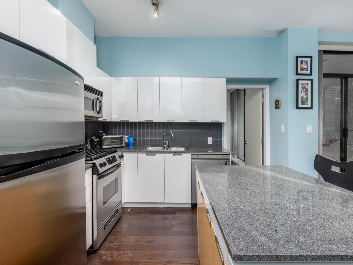 Listing Image 12