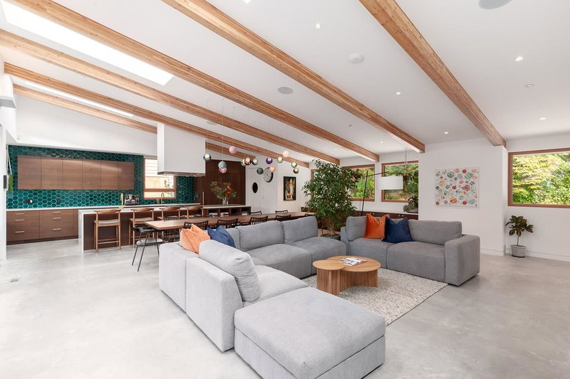 3823 Bayridge Avenue, West Vancouver, V7V 3J3 | Image 3