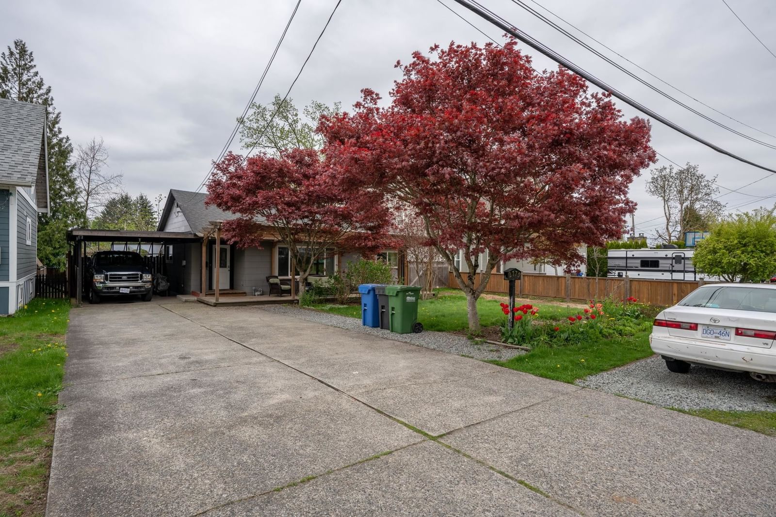 Listing Image 5