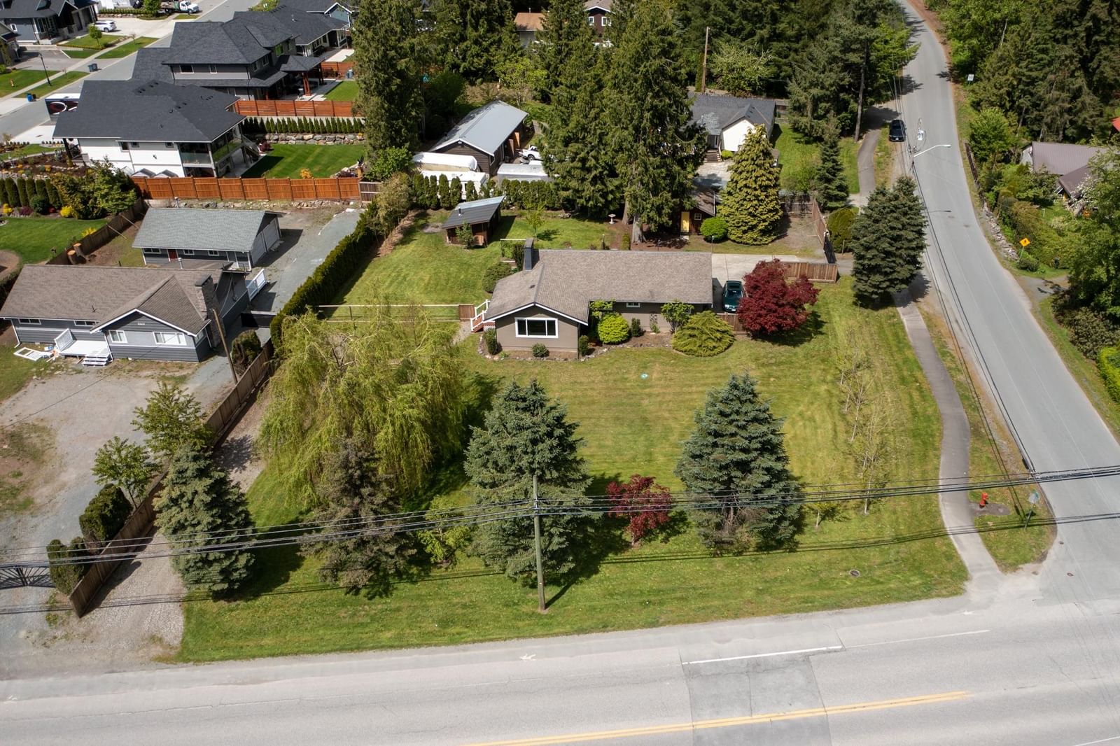 Listing Image 4