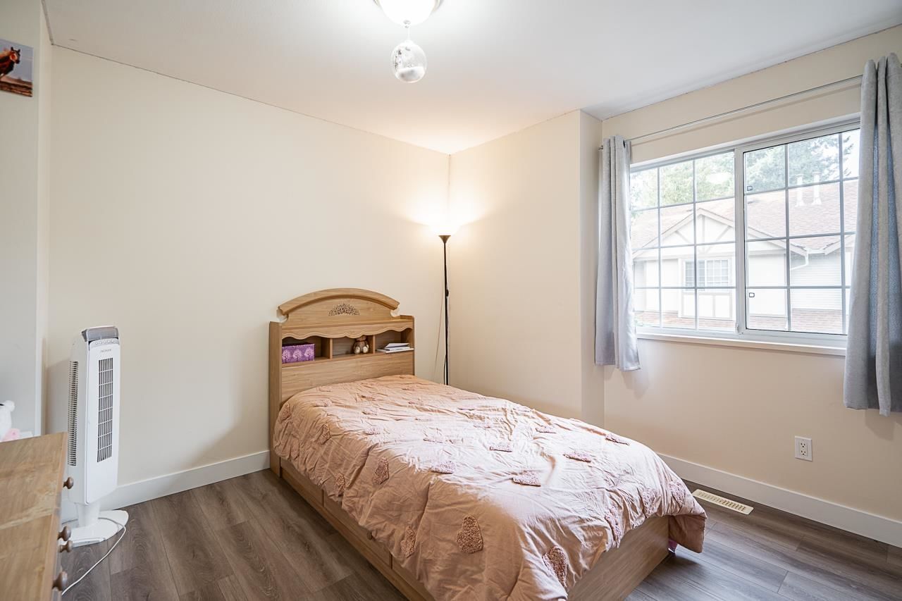Listing Image 26