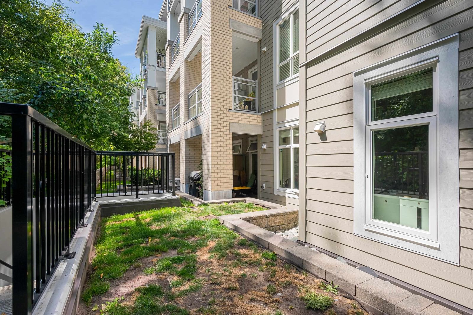 Listing Image 22
