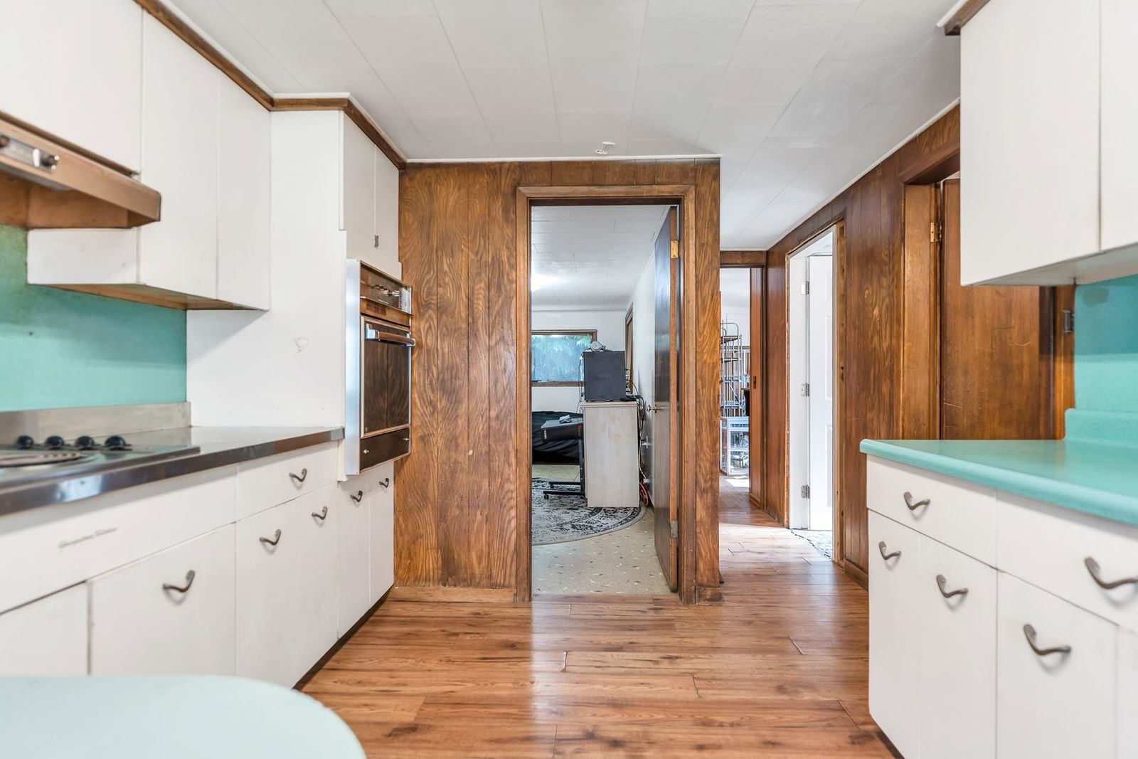 Listing Image 9