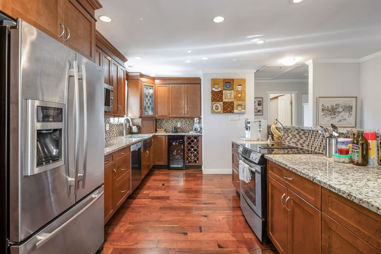 Listing Image 15