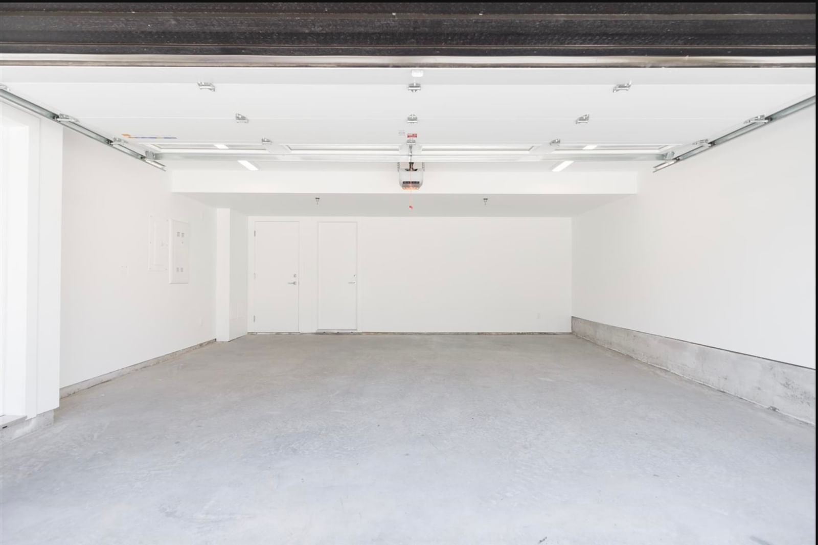 Listing Image 24