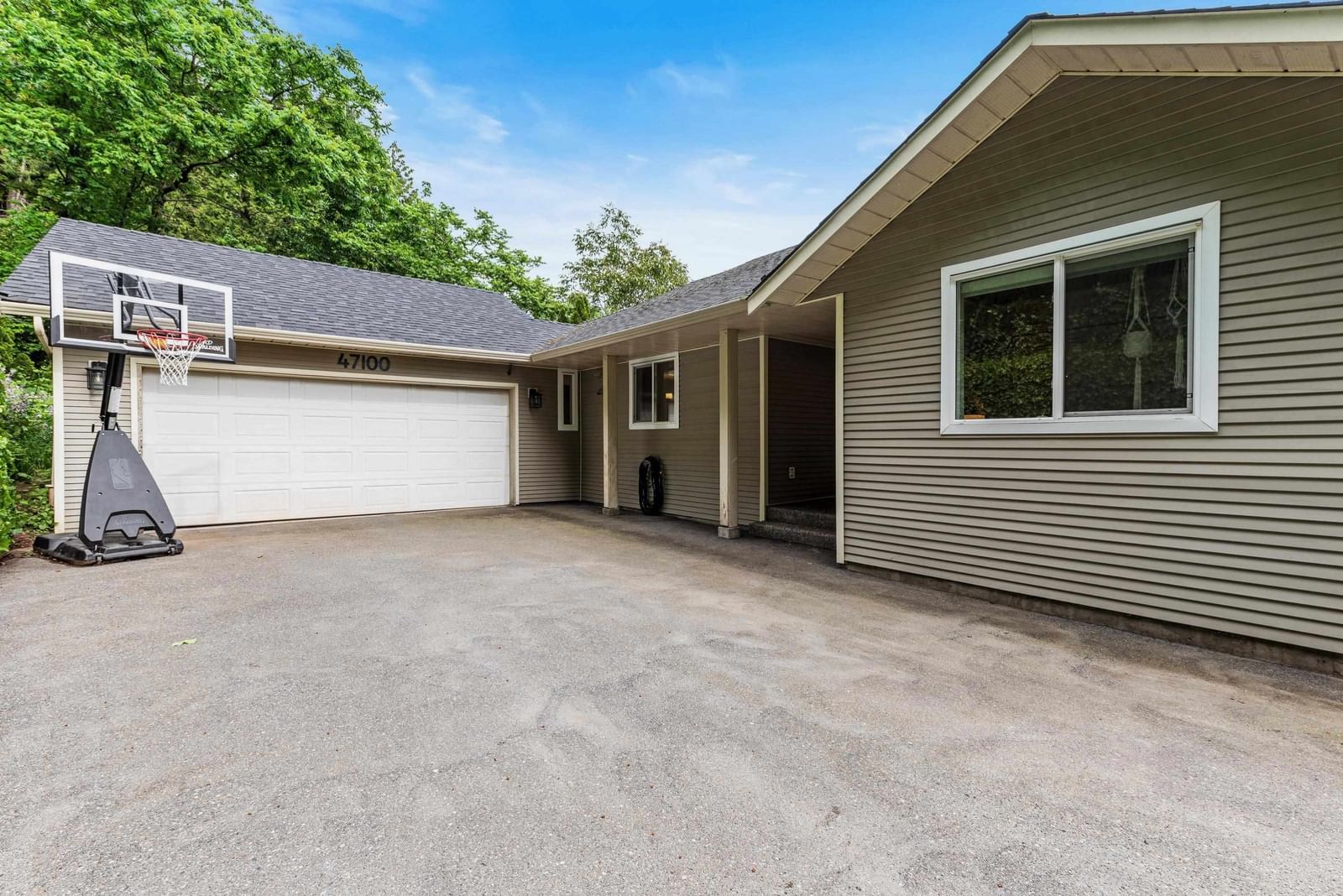 Listing Image 37
