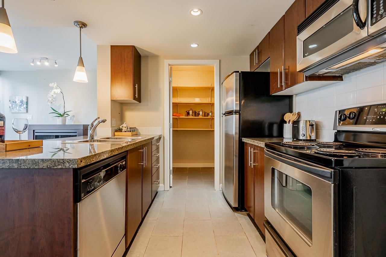 Listing Image 9