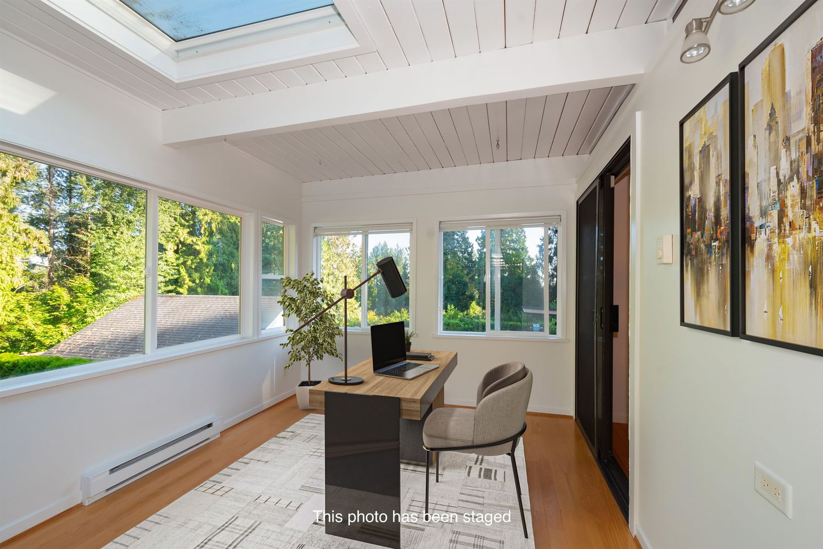 Listing Image 12