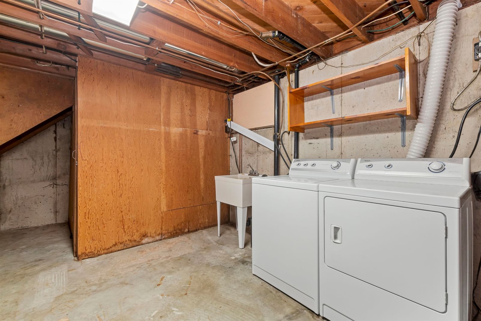 Listing Image 17