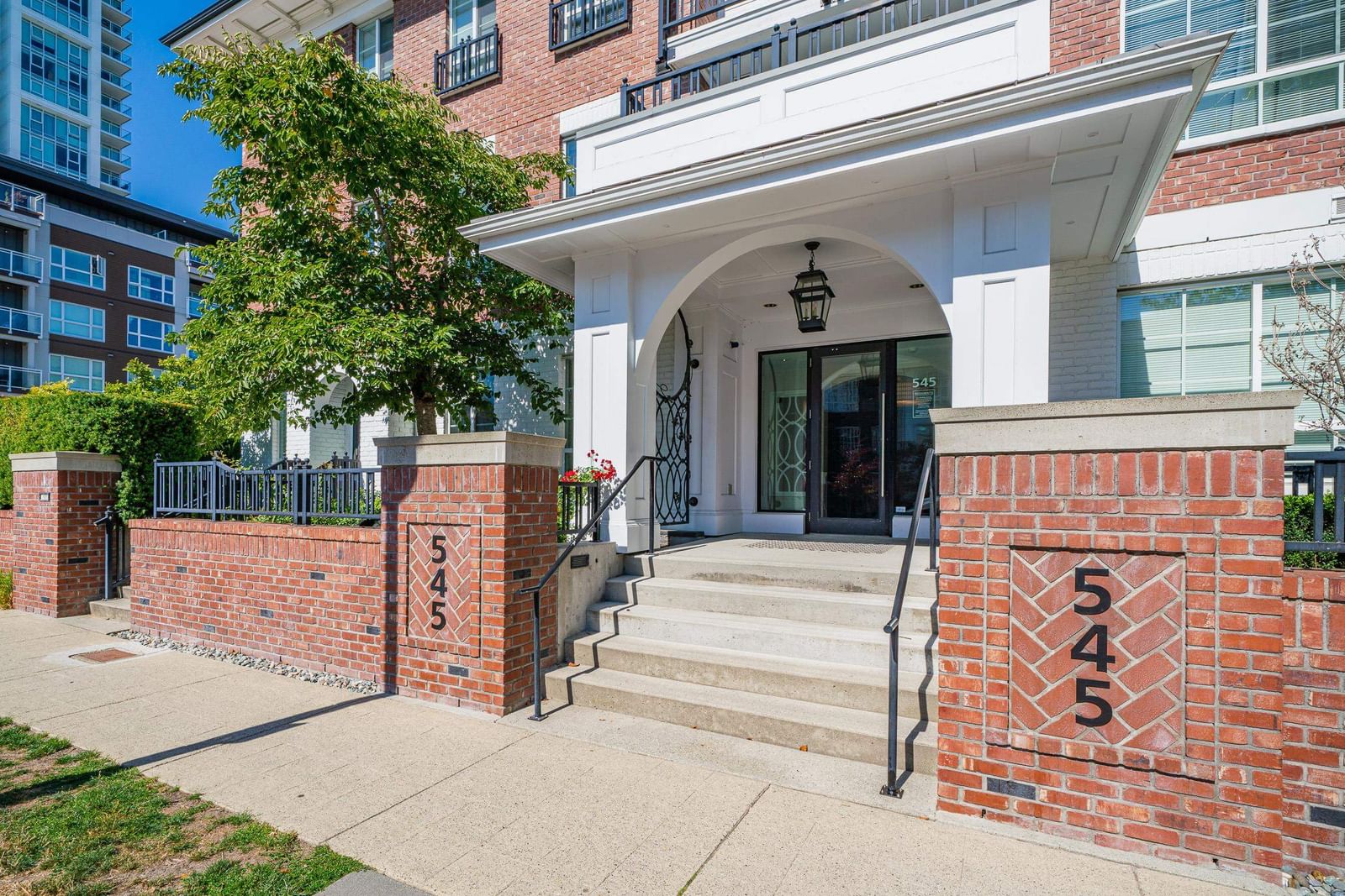 Listing Image 23
