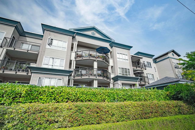 311 - 20727 Douglas Crescent