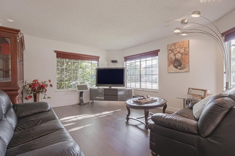 6220 Lynas Lane, Richmond, V7C 5E4 | Image 2