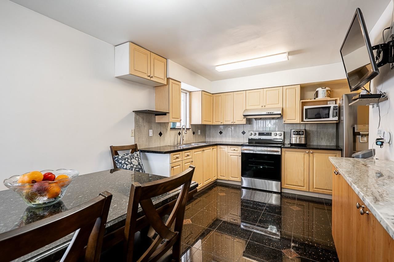 Listing Image 10