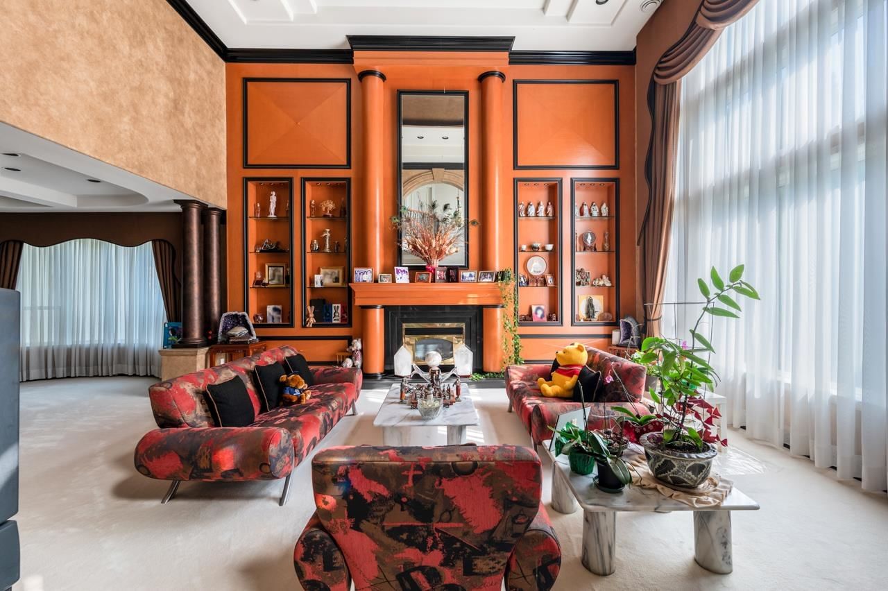 Listing Image 10