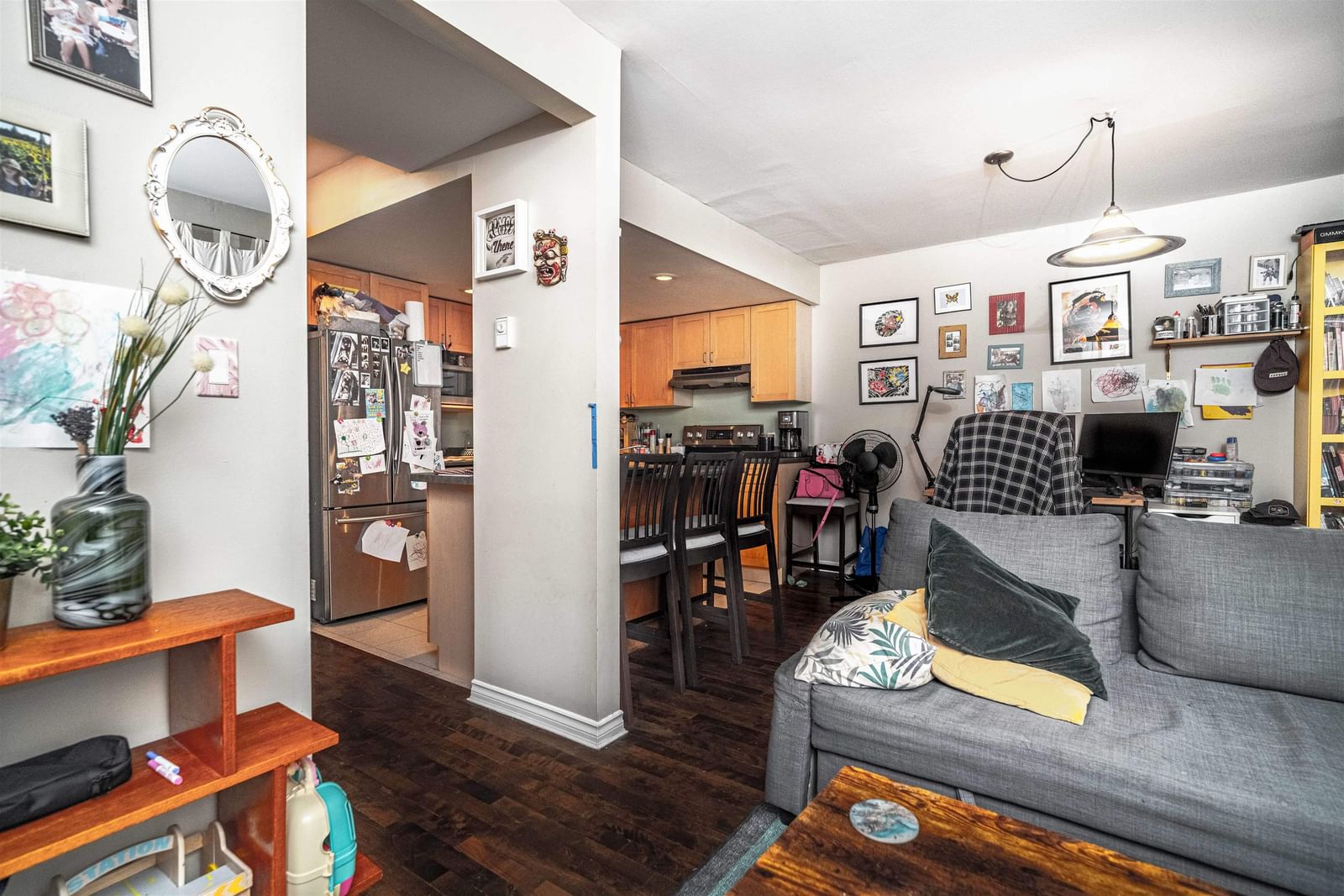 Listing Image 10