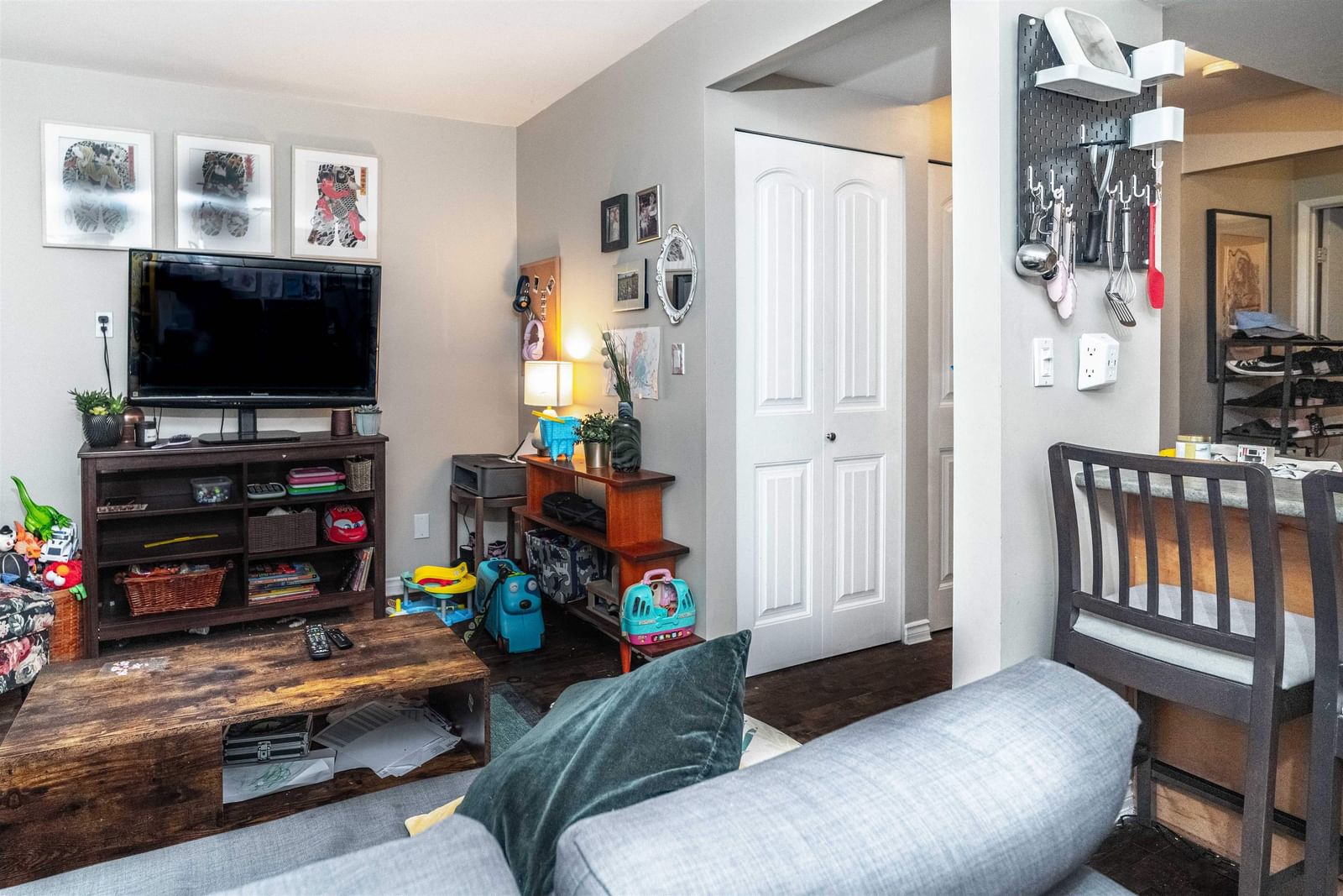 Listing Image 6