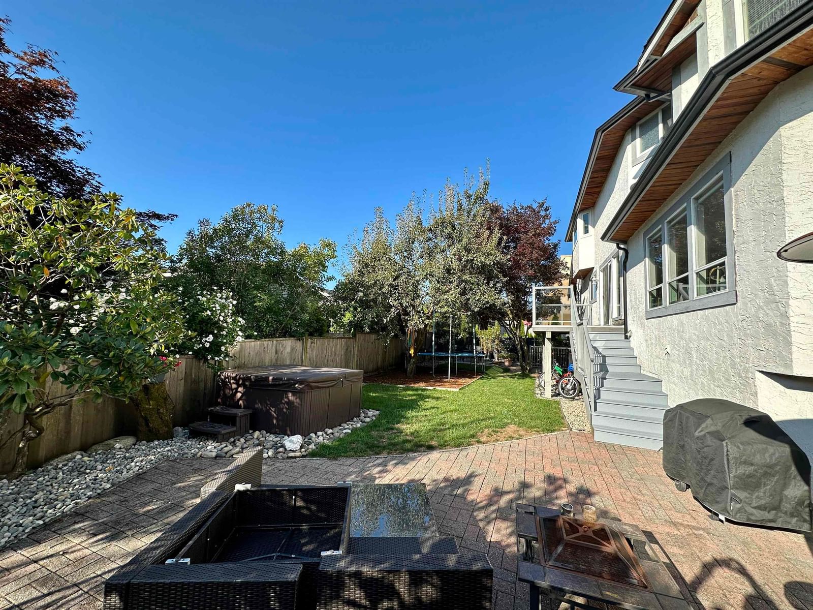 Listing Image 20