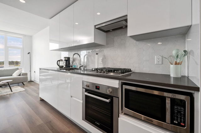 509 - 8181 Chester Street