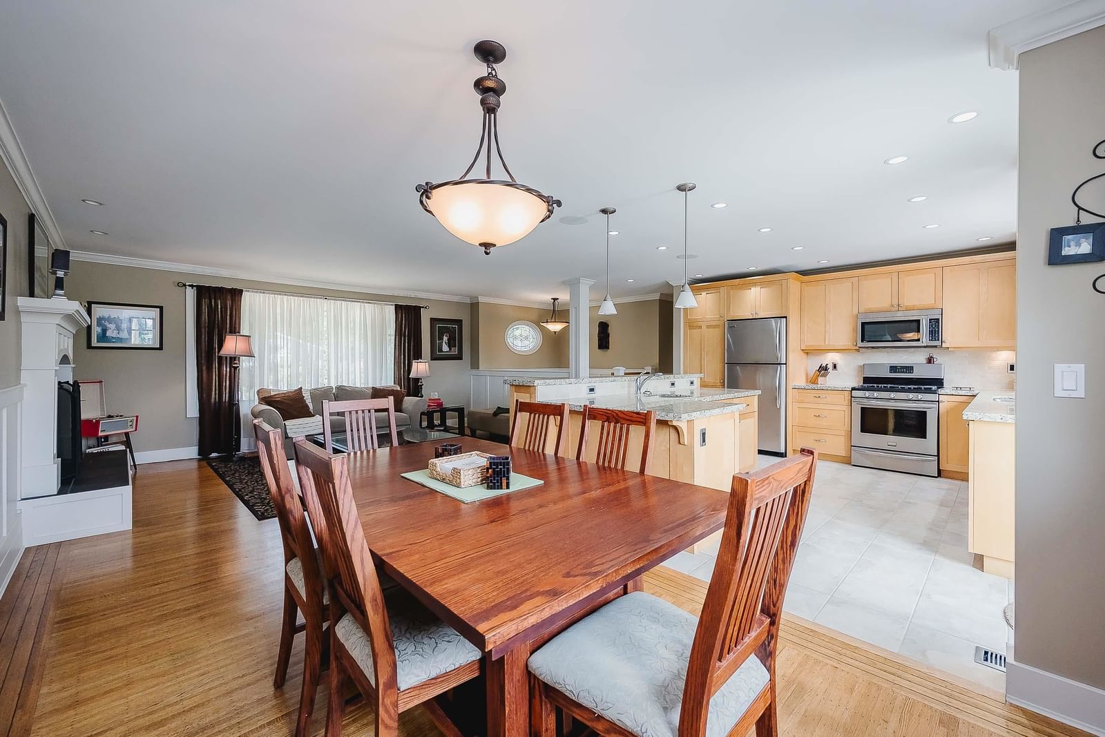 Listing Image 10