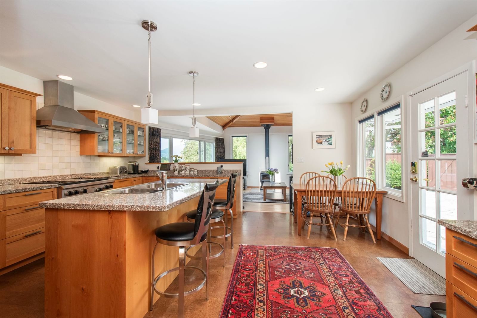 Listing Image 12