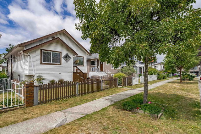 4729 Little Street