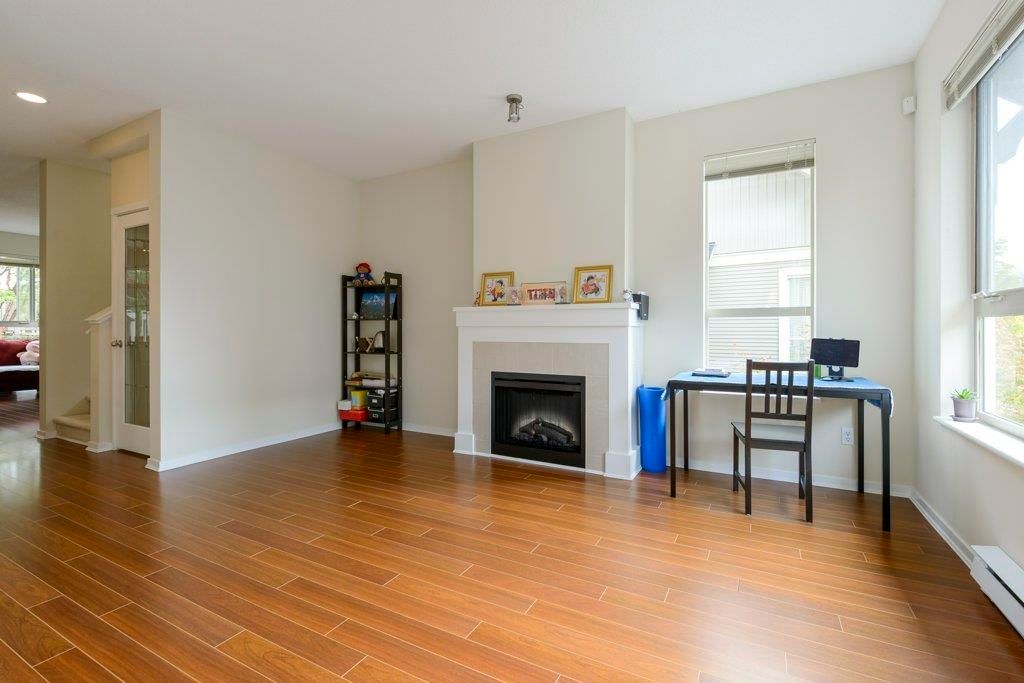 Listing Image 18