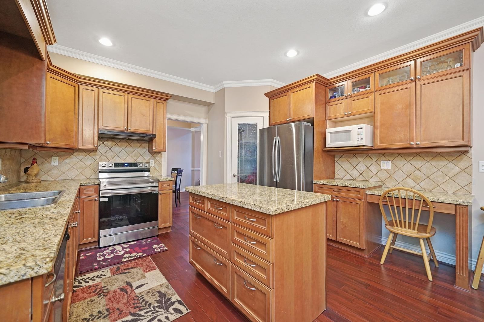 Listing Image 9
