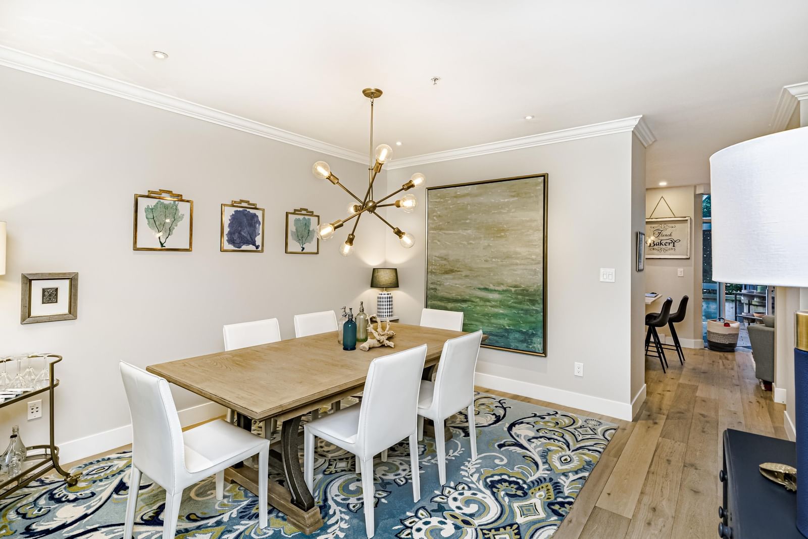 Listing Image 10
