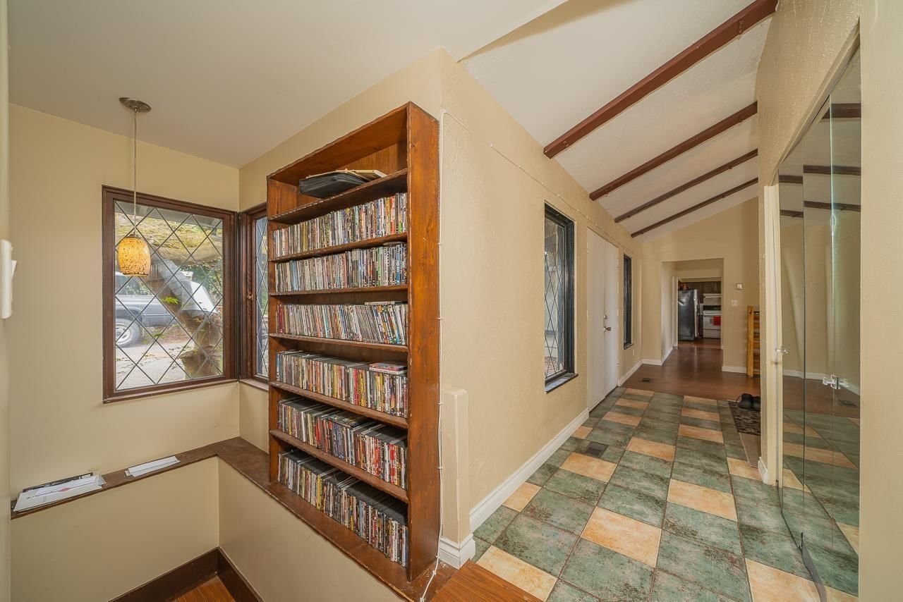 Listing Image 17