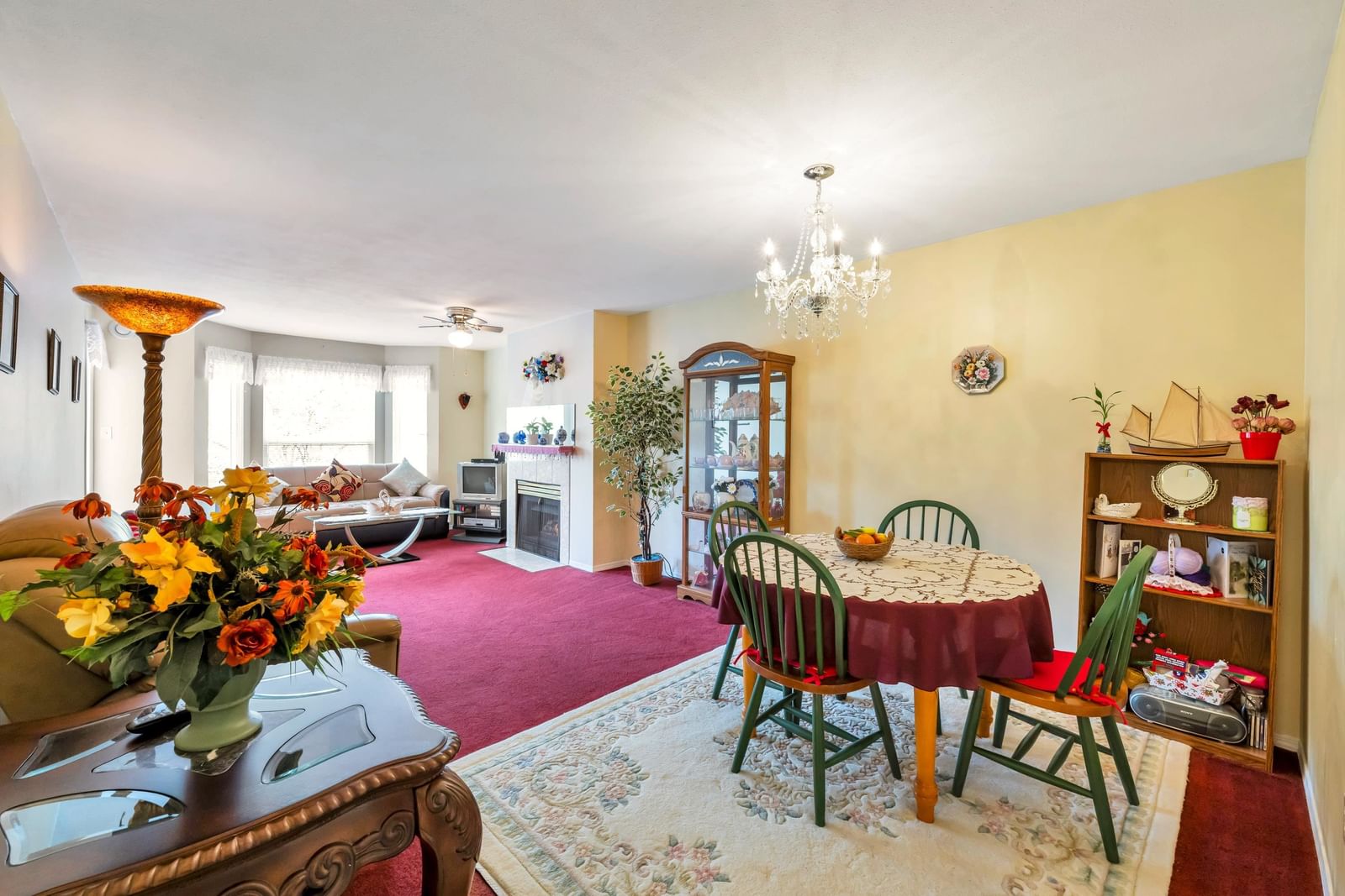 Listing Image 4