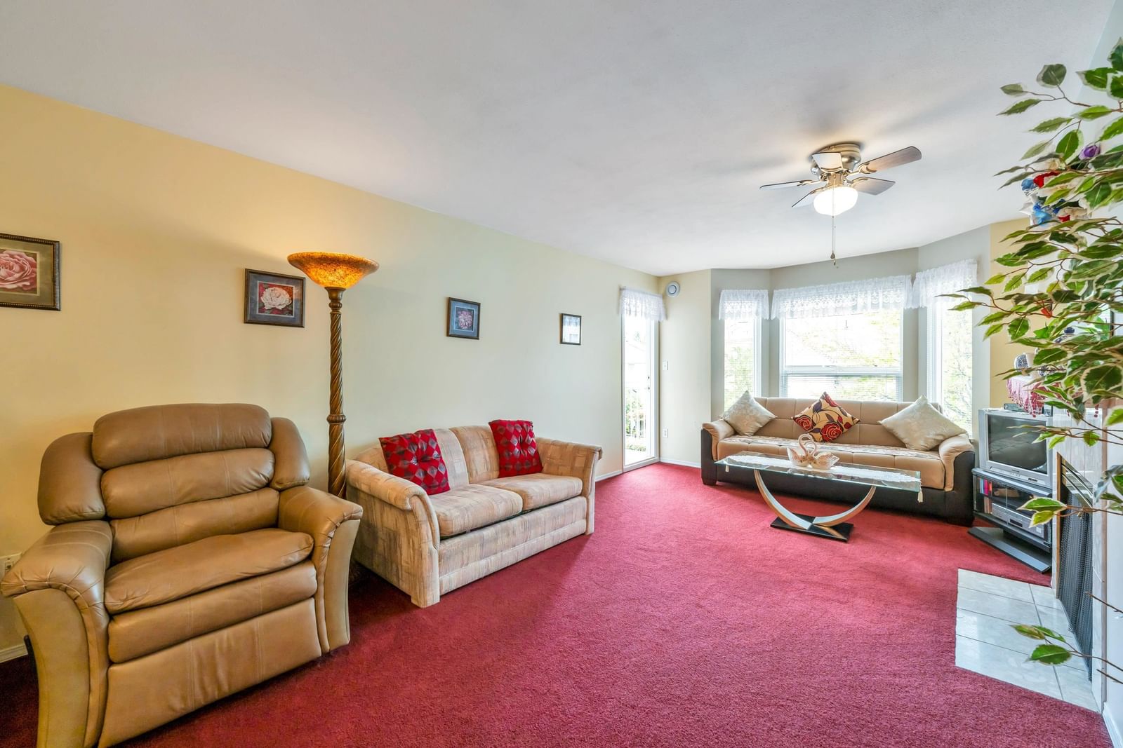 Listing Image 8