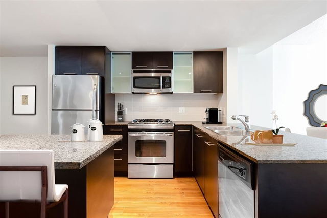 1701 - 3111 Corvette Way