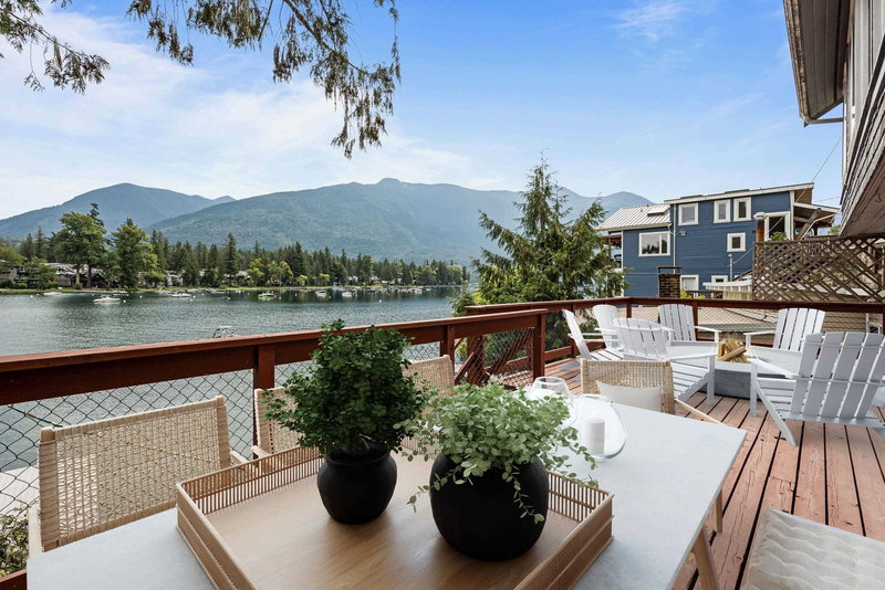 36 Lakeshore Drive, Cultus Lake, V2R 5A1 | Image 2