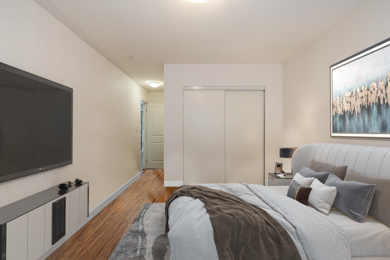 Listing Image 20