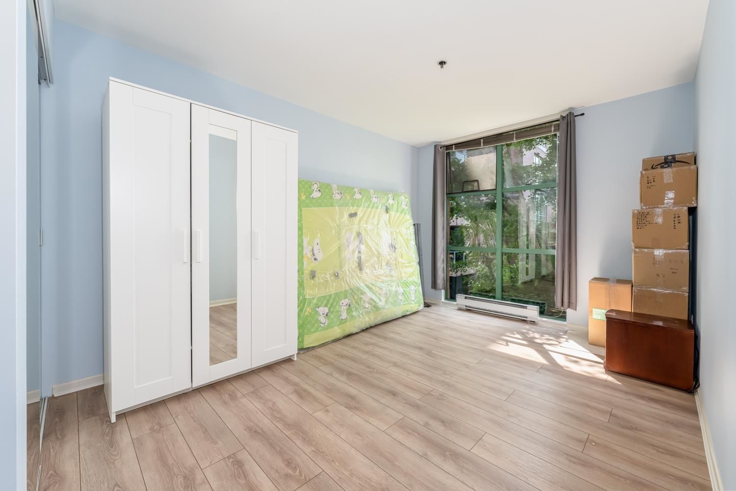Listing Image 15
