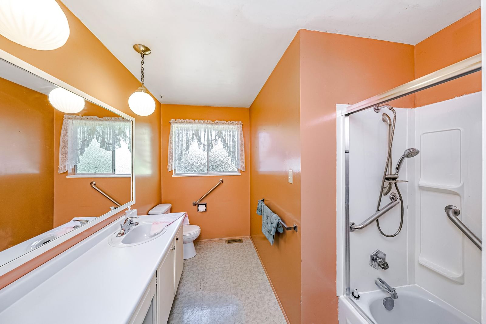 Listing Image 13