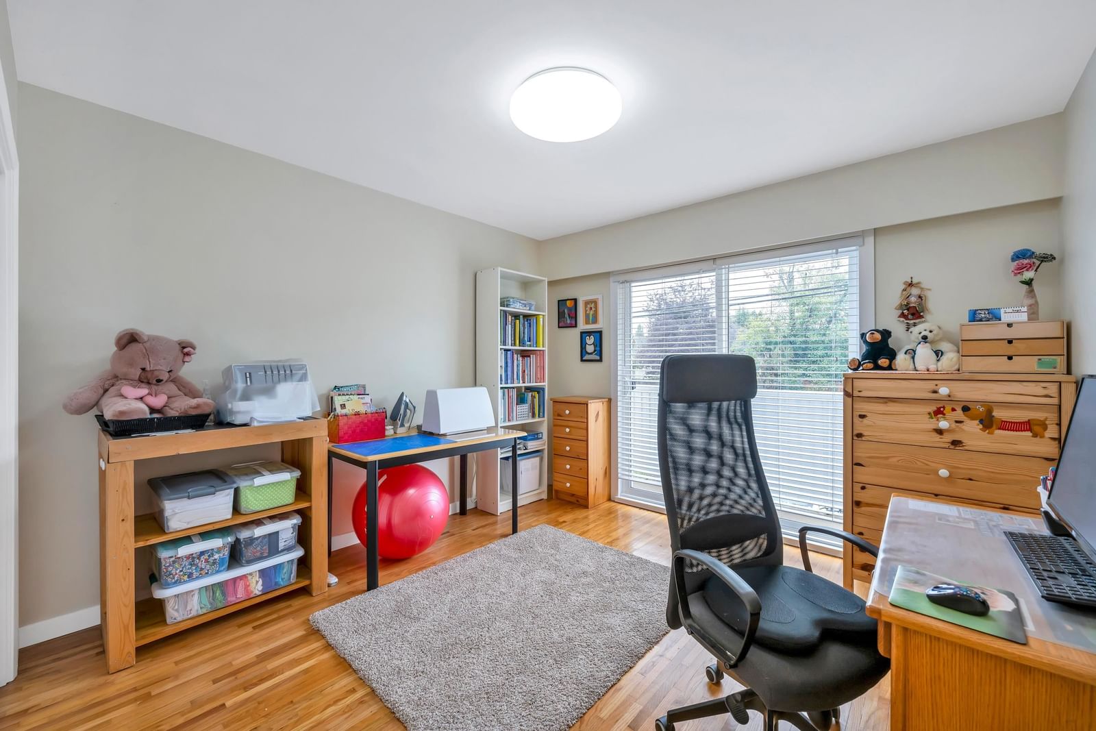 Listing Image 19