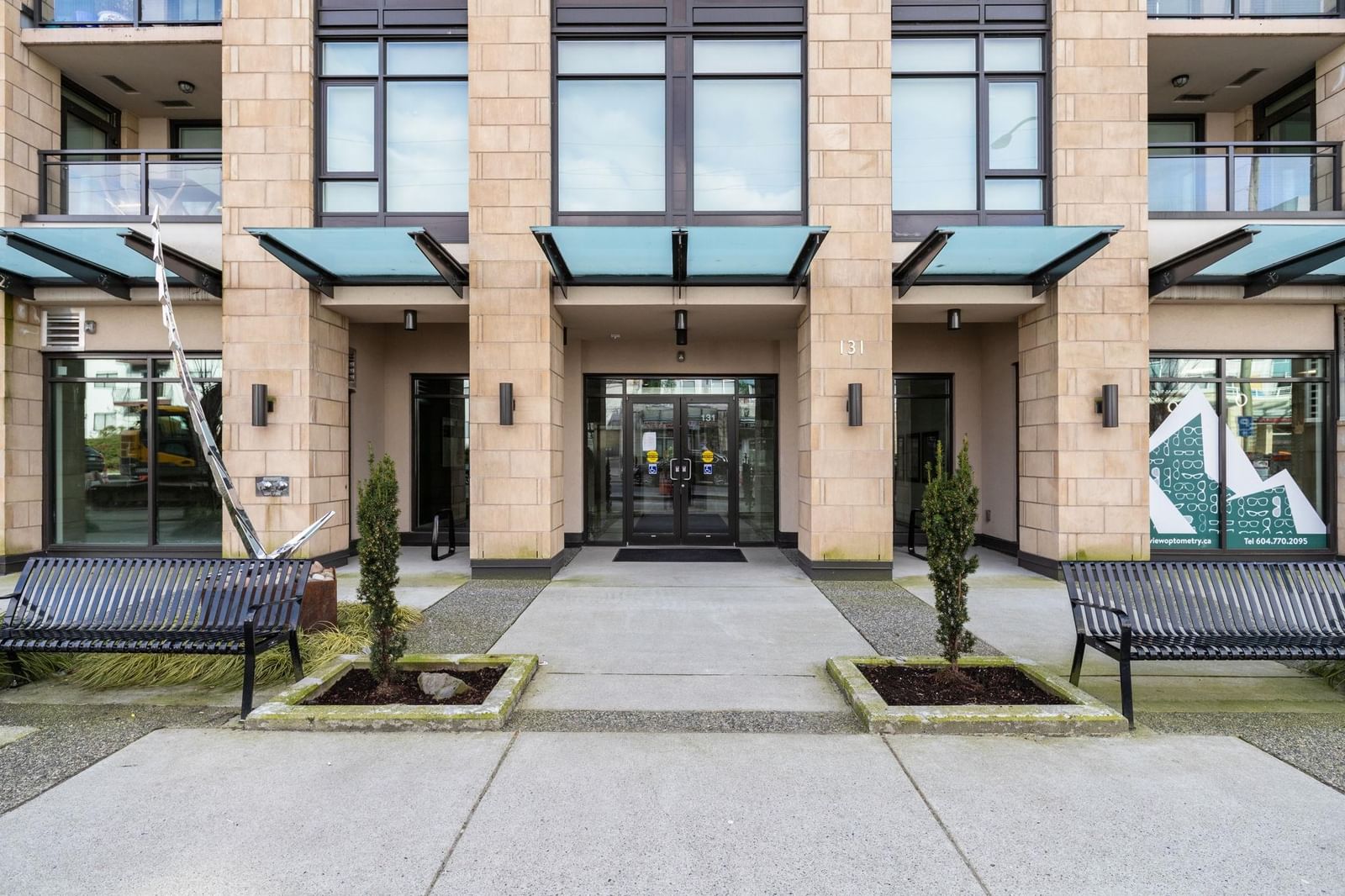 Listing Image 17